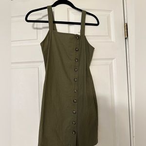 Sky and Sparrow Olive Green Dress. Size Small